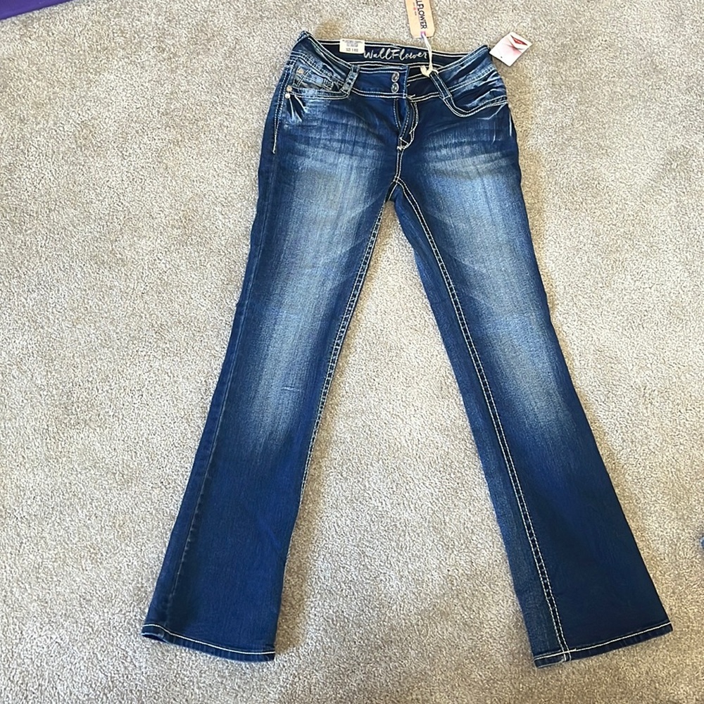 wallflower bootcut jeans, new with tags